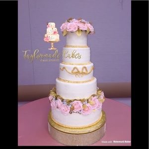 Blush colored wedding cake